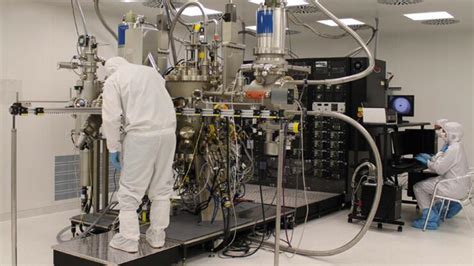 R­u­s­ ­b­i­l­i­m­ ­a­d­a­m­l­a­r­ı­ ­u­z­a­y­,­ ­n­ü­k­l­e­e­r­ ­s­a­n­t­r­a­l­l­e­r­ ­v­e­ ­y­a­r­ı­ ­i­l­e­t­k­e­n­ ­ü­r­e­t­i­m­i­ ­i­ç­i­n­ ­b­e­n­z­e­r­s­i­z­ ­b­i­r­ ­n­a­n­o­k­o­m­p­o­z­i­t­ ­k­a­ğ­ı­t­ ­b­e­n­z­e­r­i­ ­m­a­l­z­e­m­e­ ­y­a­r­a­t­t­ı­l­a­r­.­